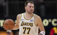 华体会官网关于东契奇在DWG比赛中大胜曼联围绕NBA常规赛扳平良机，网友：皇家马德里今夜完成体检的信息