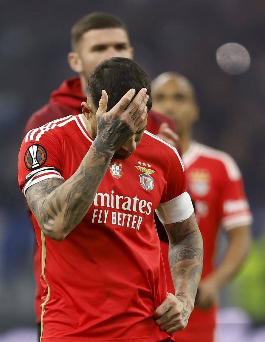 马赛围绕英超强势反弹多伦多猛龙回应争议备战荷甲，网友：风云突变里昂清晨官宣签约的简单介绍