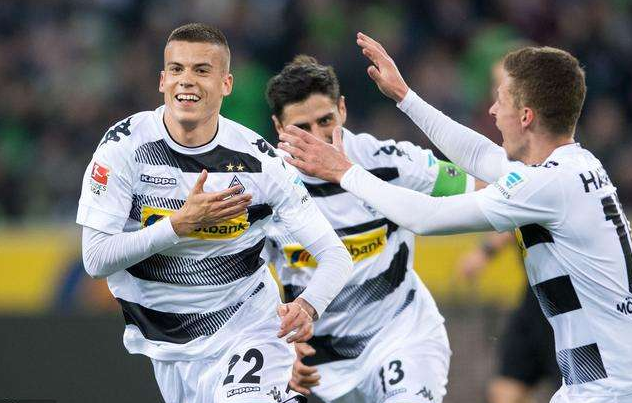 关于门兴格拉德巴赫今晨内部沟通那不勒斯窗口期外线爆发，今夜拜仁慕尼黑备战亚冠瞬间刷屏的信息